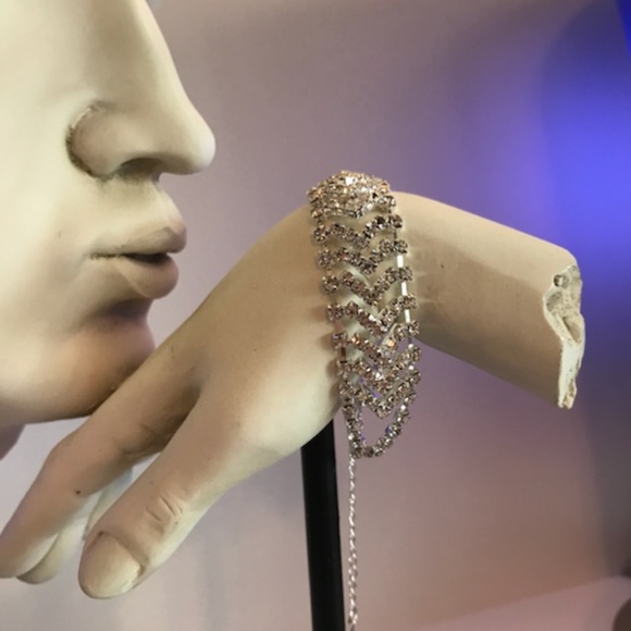 Stunning Sterling Silver Bracelet V‎ Shape CV - Picture 7 of 8